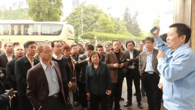 中陶协日用陶瓷分会代表参观考察人生就是博官网